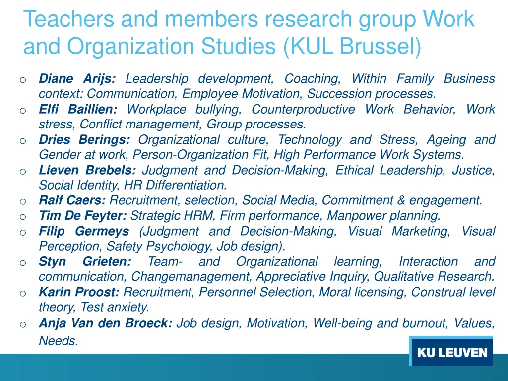 teachers and members research group work