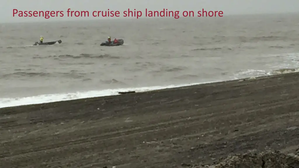 passengers from cruise ship landing on shore