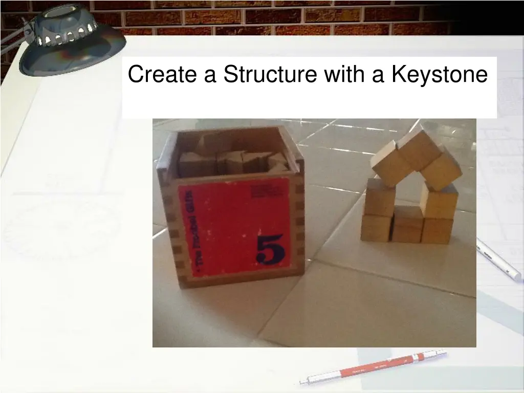 create a structure with a keystone