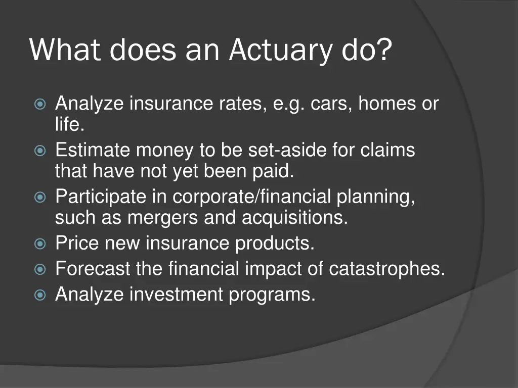 what does an actuary do