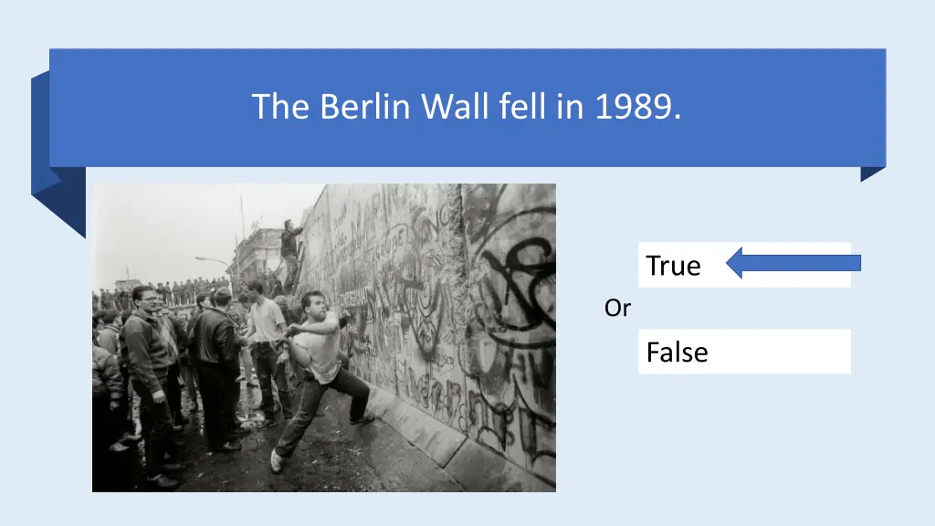 the berlin wall fell in 1989