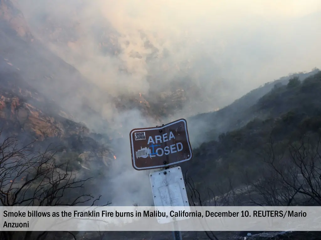 smoke billows as the franklin fire burns 1